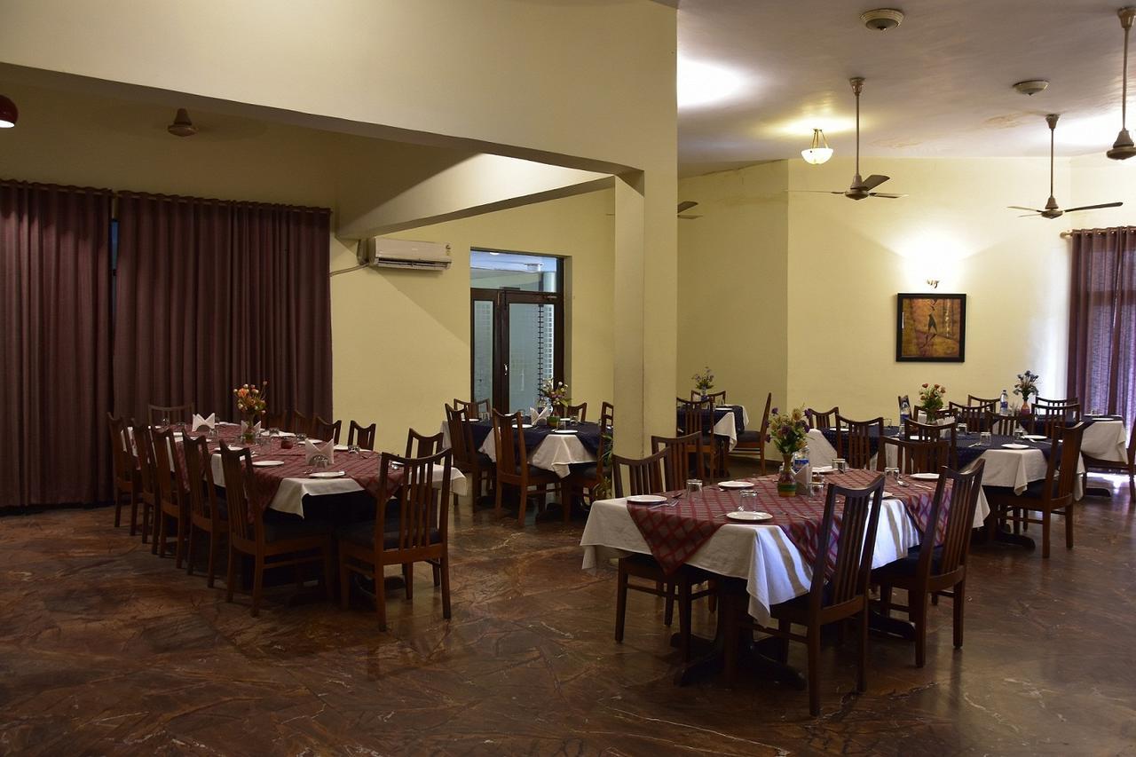 Modipur Hotel Rāmpur Exterior foto