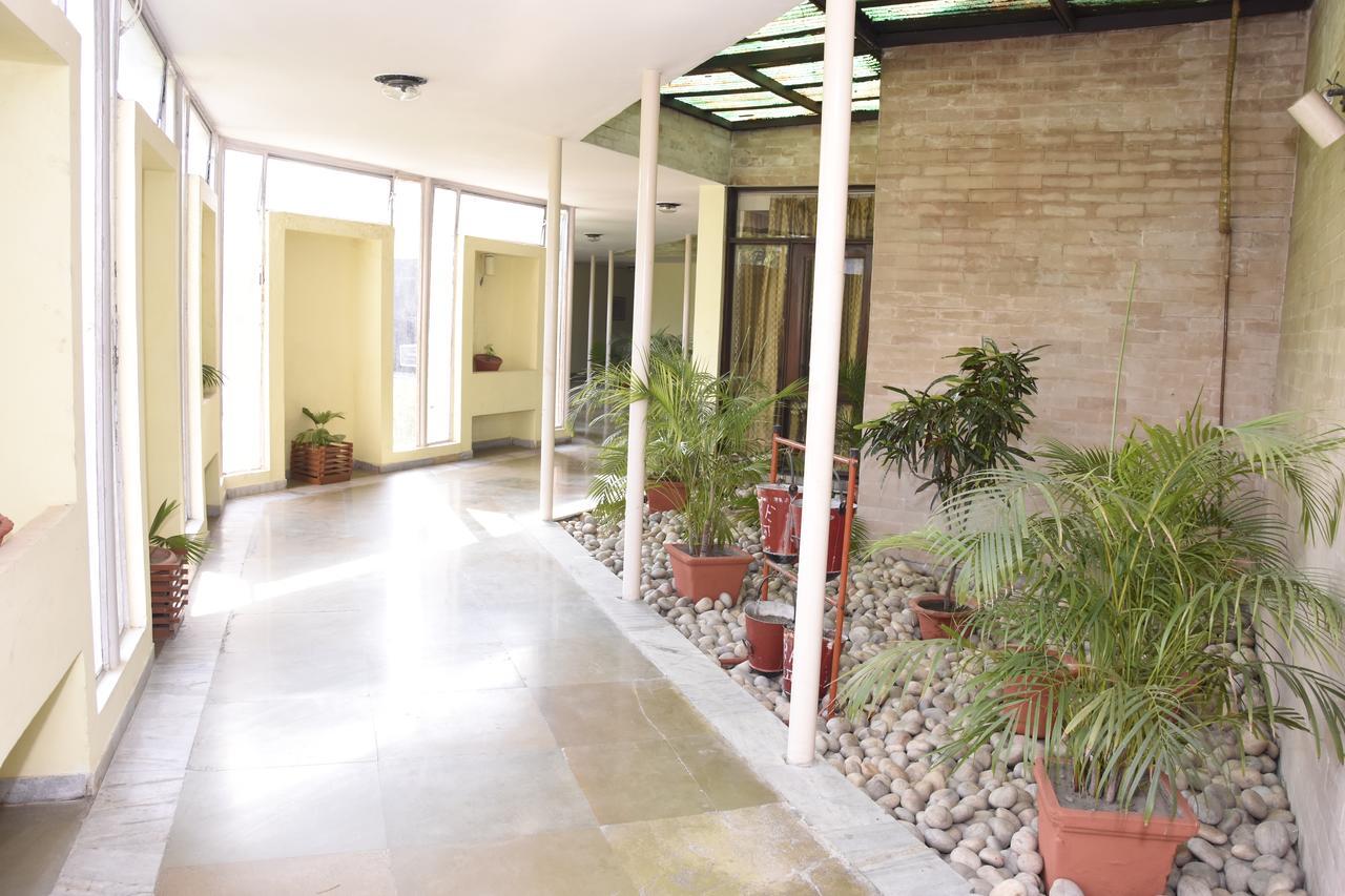 Modipur Hotel Rāmpur Exterior foto